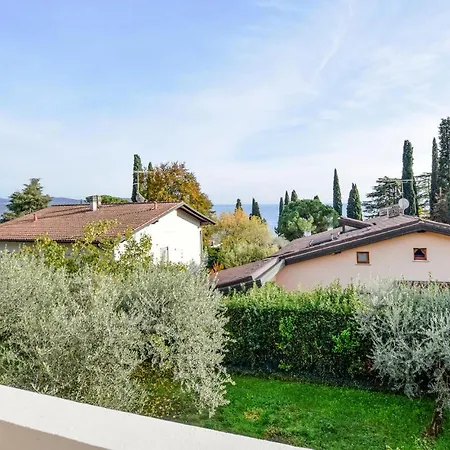 Awesome In With 3 Bedrooms
