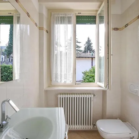 Apartment Awesome In With 3 Bedrooms Gardone Riviera
